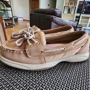 Sperry Topsiders size 6